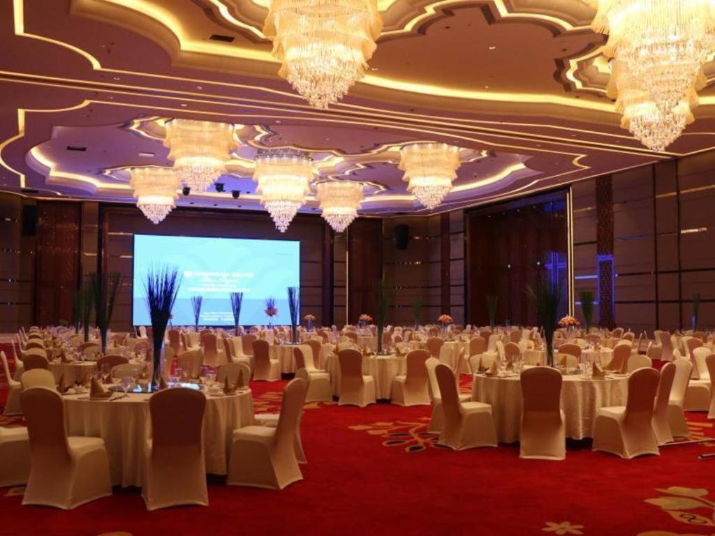 Wyndham Grand Plaza Royale Xianglin Shaoyang Hotel Exterior photo