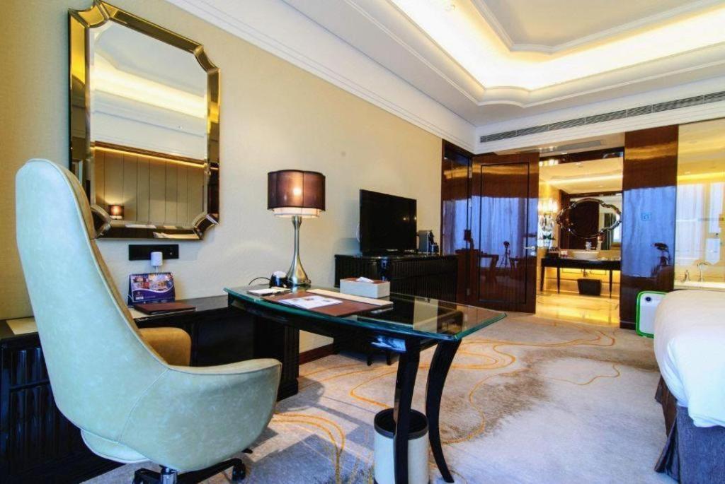 Wyndham Grand Plaza Royale Xianglin Shaoyang Hotel Exterior photo