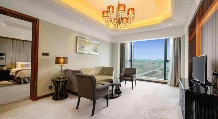 Wyndham Grand Plaza Royale Xianglin Shaoyang Hotel Exterior photo